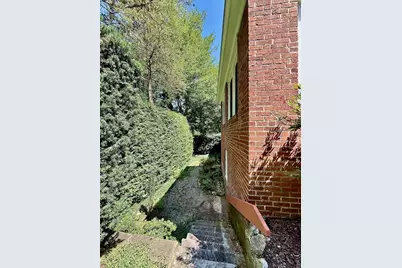 39 Hillside Rd, Northampton, MA 01060 - Photo 33