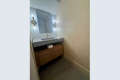 122 West Seventh St #E, Boston, MA 02127 - Photo 9