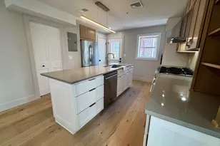 122 W Seventh St, Boston, MA 02127 - Photo 5