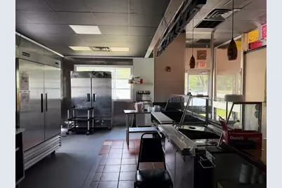 925 Main Street Restaurant, Millis, MA 02054 - Photo 11