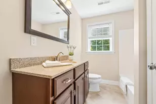 71 Hillcrest Rd, Marlborough, MA 01752 - Photo 17