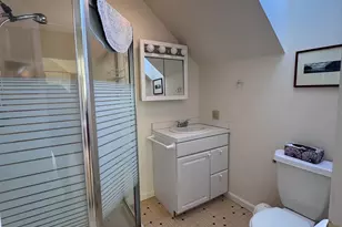 127B Pettey Ln, Westport, MA 02790 - Photo 15