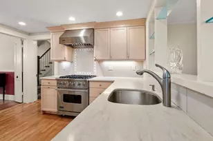 7 Grantland Rd, Wellesley, MA 02481 - Photo 15