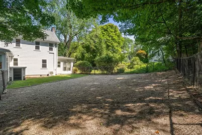 7 Grantland Rd, Wellesley, MA 02481 - Photo 31
