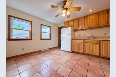 17 Monarch St, Lowell, MA 01854 - Photo 11