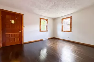17 Monarch St, Lowell, MA 01854 - Photo 3