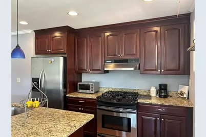 13 1/2 Merrimac St #1, Amesbury, MA 01913 - Photo 5