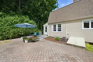 34 Harwich Rd, West Springfield, MA 01089 - Photo 33