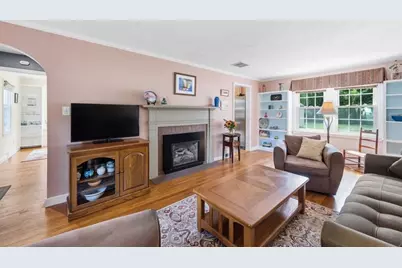 34 Harwich Road, West Springfield, MA 01089 - Photo 3
