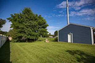 8 Trafton St, Chicopee, MA 01013 - Photo 33