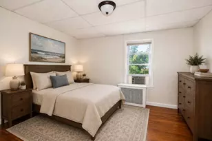 8 Trafton St, Chicopee, MA 01013 - Photo 23