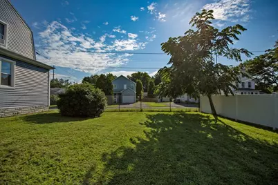 8 Trafton St, Chicopee, MA 01013 - Photo 37