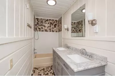 8 Trafton St, Chicopee, MA 01013 - Photo 17