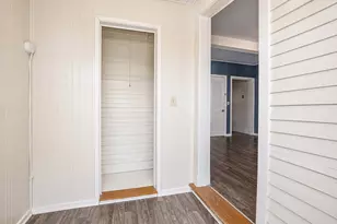 8 Trafton St, Chicopee, MA 01013 - Photo 31