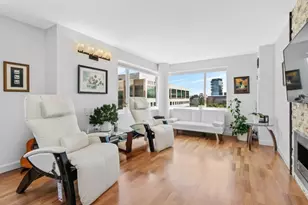 8 Museum Way, Cambridge, MA 02141 - Photo 3