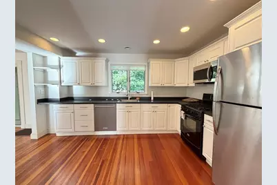 17 Russell Rd, Winchester, MA 01890 - Photo 3