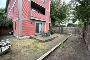 221 Charles St, Cambridge, MA 02141 - Photo 13
