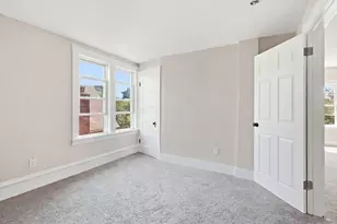 24 Washington Ave, Holyoke, MA 01040 - Photo 39