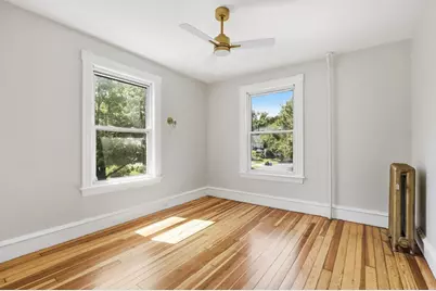 24 Washington Ave, Holyoke, MA 01040 - Photo 29