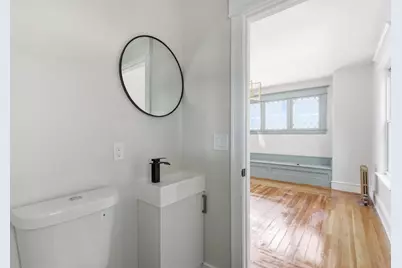 24 Washington Ave, Holyoke, MA 01040 - Photo 19