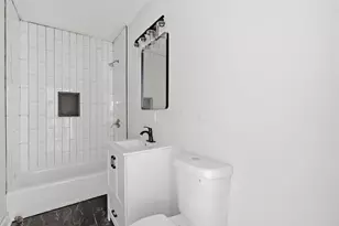 24 Washington Ave, Holyoke, MA 01040 - Photo 27