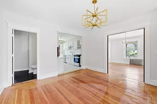 24 Washington Ave, Holyoke, MA 01040 - Photo 13