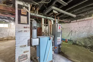 24 Washington Ave, Holyoke, MA 01040 - Photo 41