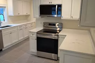 7 Superior St, Swampscott, MA 01907 - Photo 3