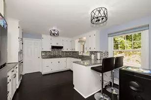 95 Jewett St, Pepperell, MA 01463 - Photo 15