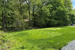 137 Pierce St, West Boylston, MA 01583 - Photo 11