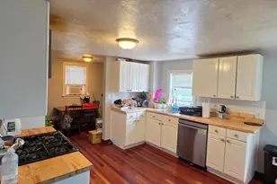 14-16 Vara Ln, Needham, MA 02494 - Photo 7
