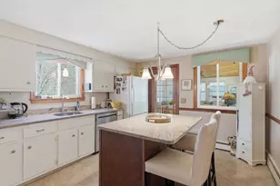 57 Winter St, Woburn, MA 01801 - Photo 5