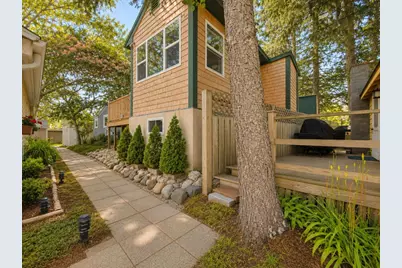 12 Hideaway Vlg #G, Bourne, MA 02532 - Photo 1