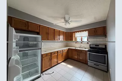 101 Plain St #1, Fall River, MA 02723 - Photo 5