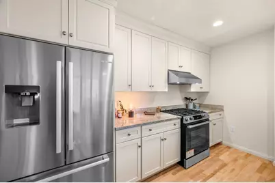 116-128 Rantoul Street #210, Beverly, MA 01915 - Photo 11
