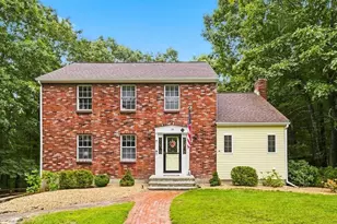 14 Nottingham Cir, Holden, MA 01522 - Photo 1