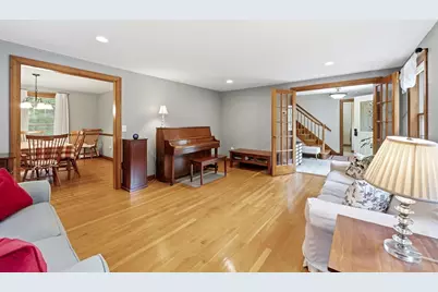 14 Nottingham Cir, Holden, MA 01522 - Photo 5