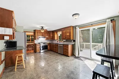 14 Nottingham Cir, Holden, MA 01522 - Photo 9
