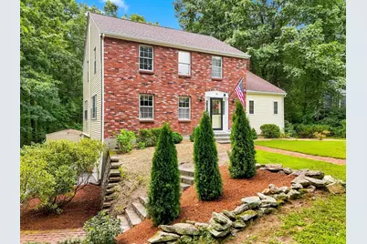 14 Nottingham Cir, Holden, MA 01520 - Photo 1