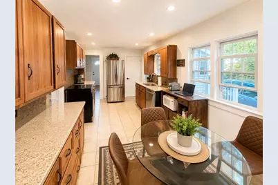 42 Howard St, Braintree, MA 02184 - Photo 7
