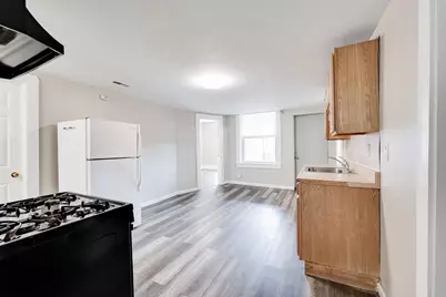 660 S Bridge Street #3L, Holyoke, MA 01040 - Photo 5