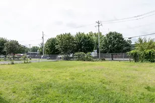 660 S Bridge St, Holyoke, MA 01040 - Photo 15