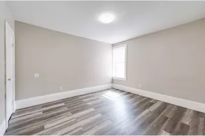 660 S Bridge Street #3L, Holyoke, MA 01040 - Photo 9