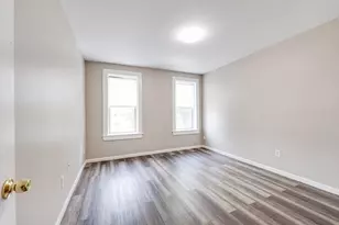 660 S Bridge St, Holyoke, MA 01040 - Photo 7