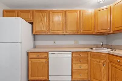 9 Green Briar Rd #9, Fitchburg, MA 01420 - Photo 11