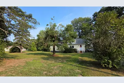 466 Highland, Attleboro, MA 02703 - Photo 3