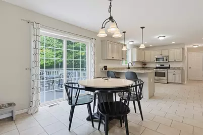 28 Roland Way, Milford, MA 01757 - Photo 3