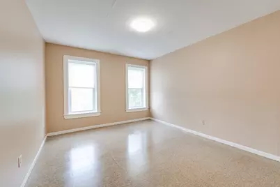 660 S Bridge Street #4L, Holyoke, MA 01040 - Photo 7