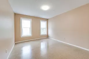 660 S Bridge St, Holyoke, MA 01040 - Photo 7