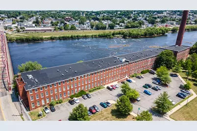 35 Riverwalk Way #R201, Lowell, MA 01854 - Photo 3